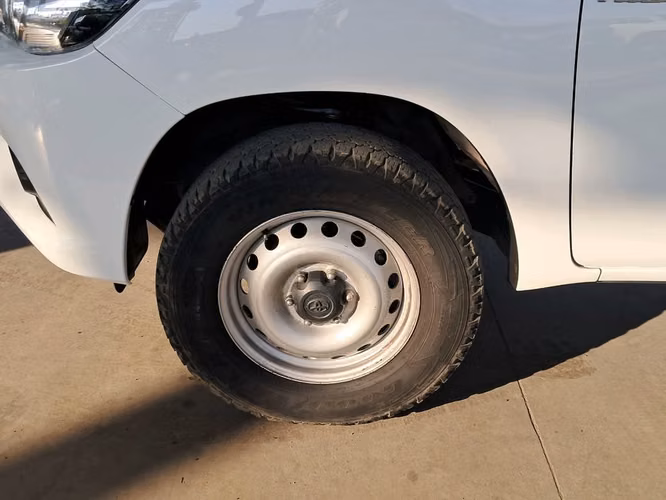 TOYOTA HILUX 2021
