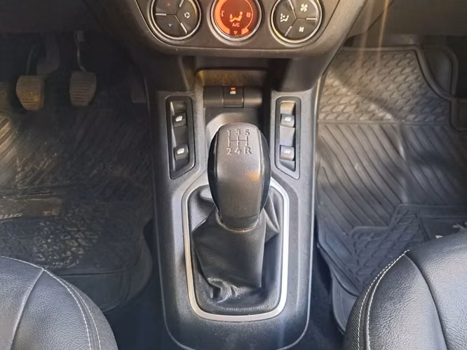 PEUGEOT 301 2022