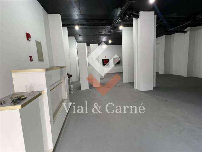 Local Comercial en arriendo en Santiago - Imagen 4