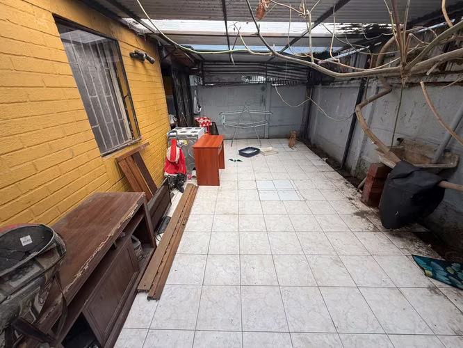 Casa de 1 piso sólida.