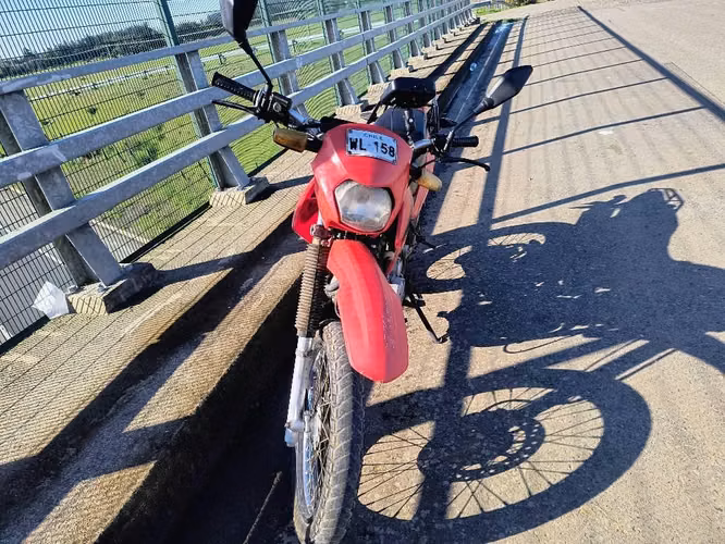 Se vende o se permuta xr125 2011 fono 