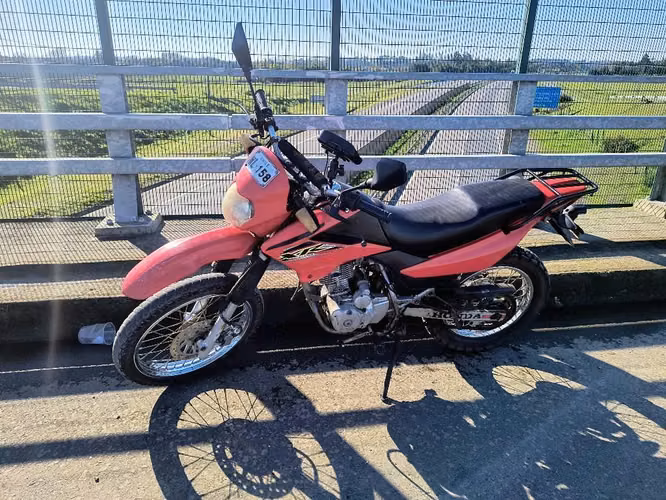 Se vende o se permuta xr125 2011 fono 