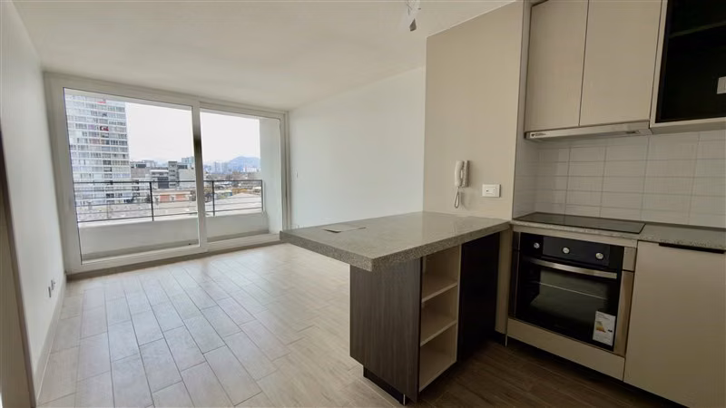 Arriendo con vista despejada Metro Franklin