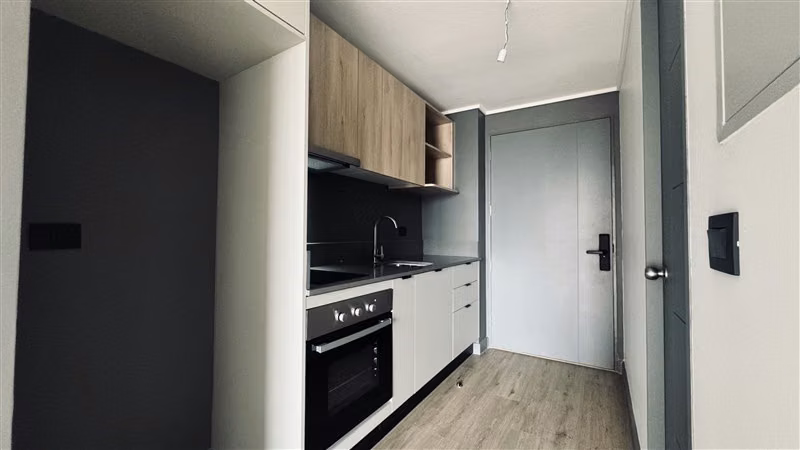 Arriendo Homestudio a Estrenar Parque Almagro - Imagen 2