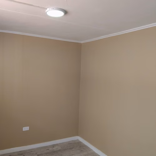 SE ARRIENDA CASA REMODELADA 3D 1B $430.000.-