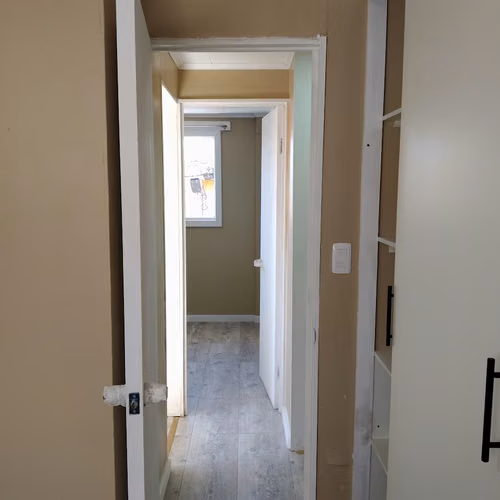 SE ARRIENDA CASA REMODELADA 3D 1B $430.000.-