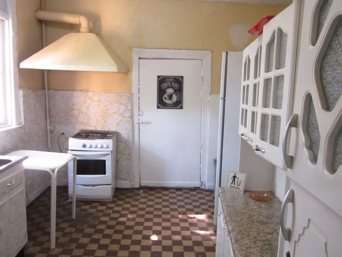 HABITACIONES AMOBLADAS EN CERRO ALEGRE, MUY CENTRAL Y SEGURO