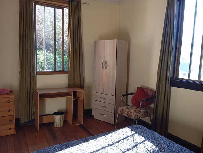HABITACIONES AMOBLADAS EN CERRO ALEGRE, MUY CENTRAL Y SEGURO