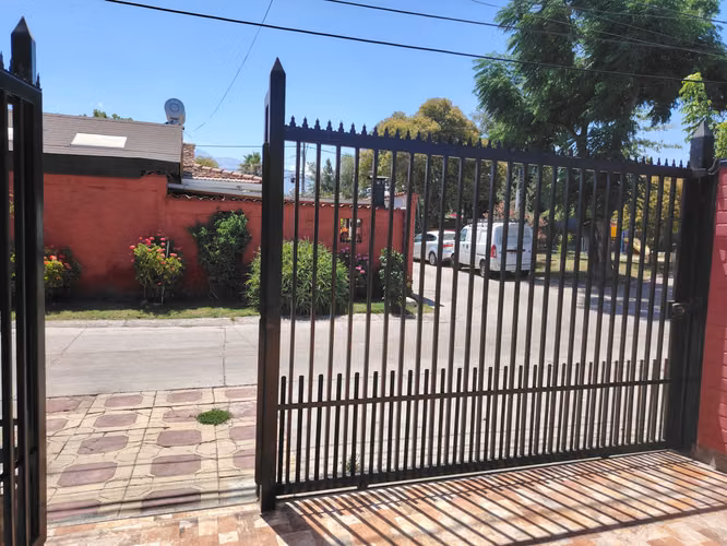 HERMOSA CASA EN VILLA LOS PENSAMIENTOS