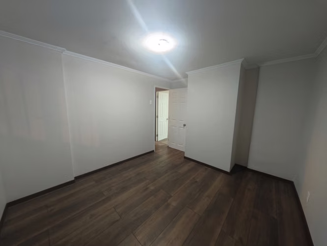 CASA ARRIENDO COMO NUEVA 5 DOR 3 BAÑO ESTACIONAMIENTO PATIO - Imagen 25