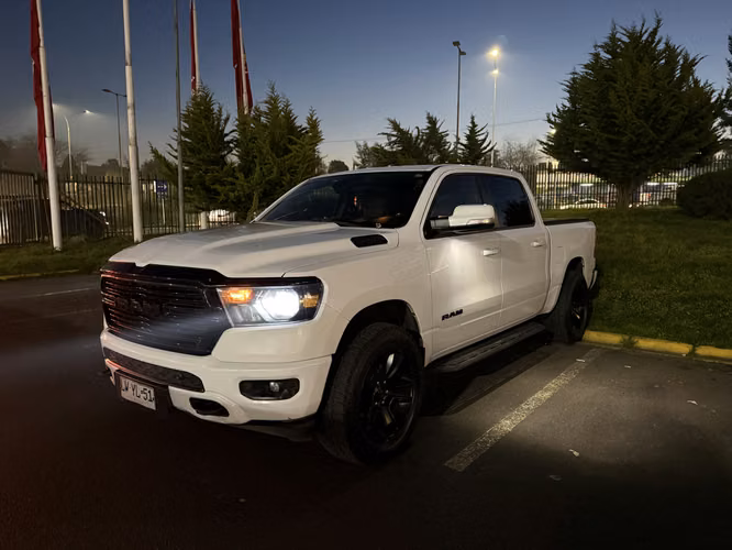 RAM 1500 BIG HORN 3.6 V6 4X4 | AÑO 2020 EQUIPADA