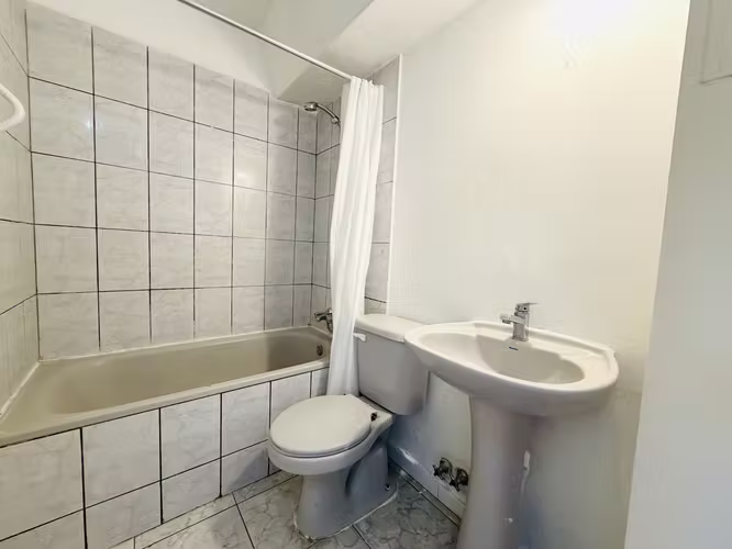 Departamento en Arriendo - Condominio Parque Las Encinas, San Roque. 3D 1B - Imagen 9