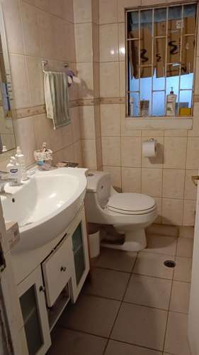 GRAN CASA DE UN PISO 4D 2B  A PASOS DEL TRONCAL - Imagen 2
