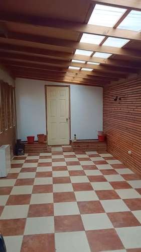 GRAN CASA DE UN PISO 4D 2B  A PASOS DEL TRONCAL - Imagen 10