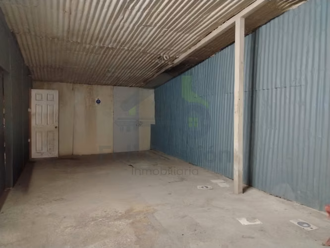 ARRIENDO - Bodega a minutos del Centro de la Ciudad