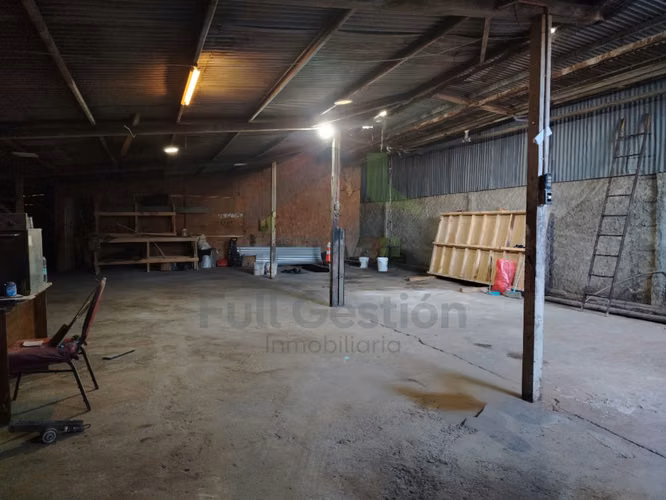 ARRIENDO - Bodega a minutos del Centro de la Ciudad