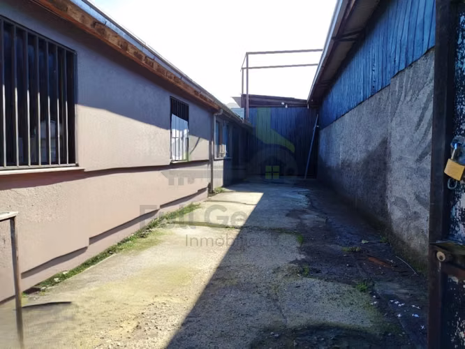 ARRIENDO - Bodega a minutos del Centro de la Ciudad