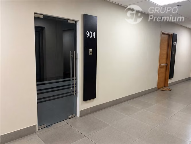 Oficina equipada 48m + 2 estac. + recepción. Ed Las Rastras