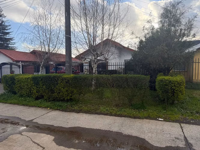 VENDEMOS CASA DE 1 PISO  EN VILLA EMMANUEL