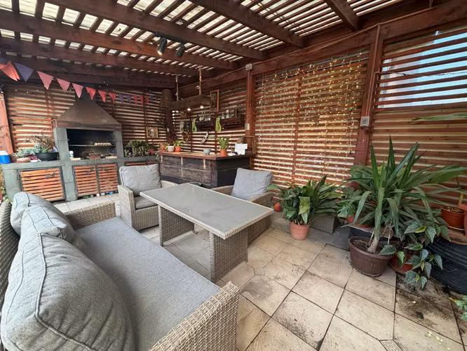 VENDEMOS CASA DE 1 PISO  EN VILLA EMMANUEL