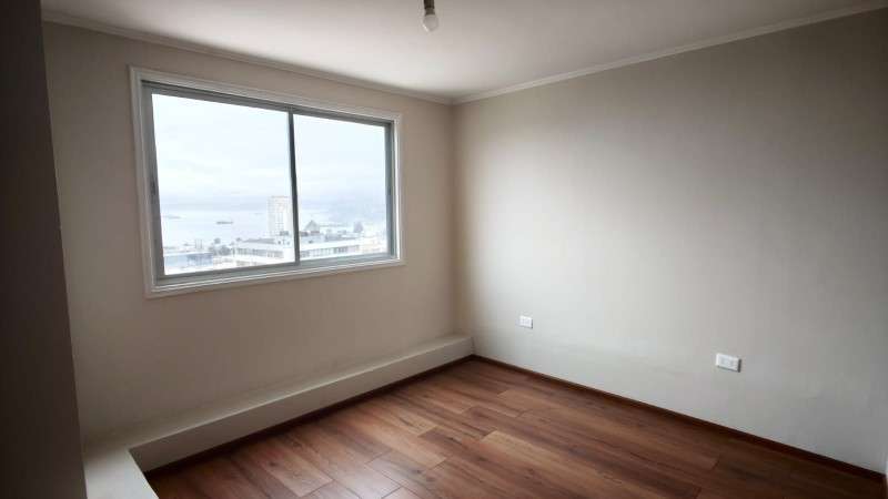 SE VENDE CASA 2 PISOS CON DEPTO INDEPENDIENTE VALPARAISO - Imagen 11