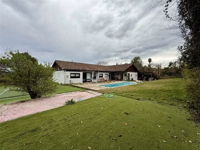 CASA Veintitres de Febrero 8701