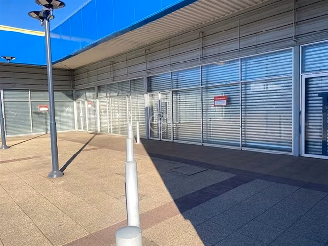 L. Comercial arriendo Strip Center Malloco, ancla, nuevo FM