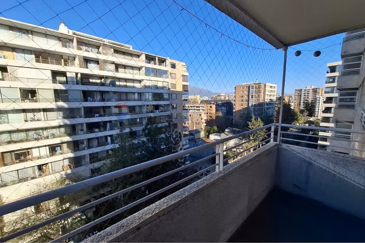 Depto 2d/2b piso 9, vista despejada, plaza ñuñoa - Imagen 17