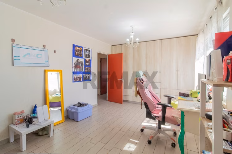 Casa grande oportunidad - Imagen 29