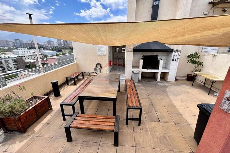 Vista despejada, estacionamiento y bodega! - Imagen 25