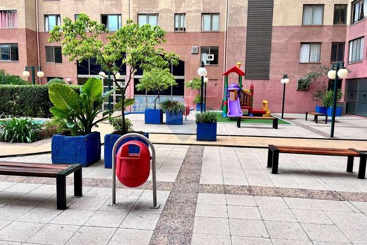 Vista despejada, estacionamiento y bodega! - Imagen 4