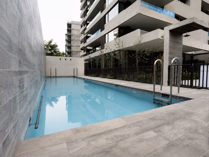 ARRIENDO AMOBLADO EN EXCLUSIVO SECTOR EL GOLF – LAS CONDES – 60 UF - Imagen 8