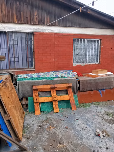 CASA ESQUINA EN PASAJE CERRADO 3 DORMITORIOS, 1 BAÑO - Imagen 10