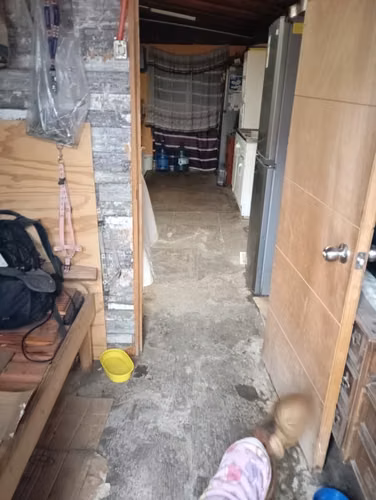 CASA ESQUINA EN PASAJE CERRADO 3 DORMITORIOS, 1 BAÑO - Imagen 20