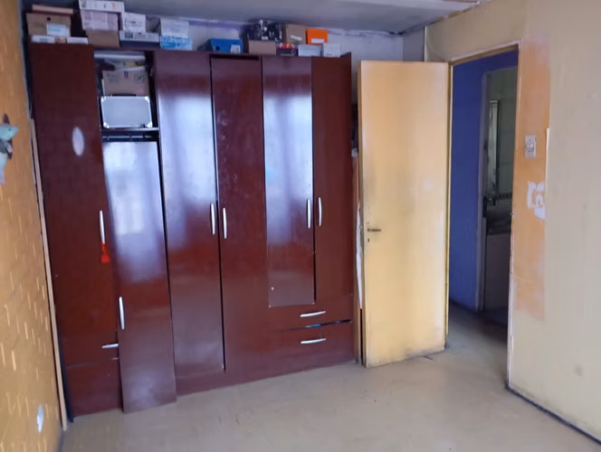 CASA ESQUINA EN PASAJE CERRADO 3 DORMITORIOS, 1 BAÑO - Imagen 9