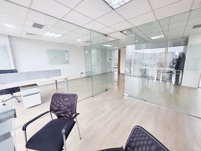 OFICINA EN ARRIENDO MONSEÑOR ESCRIVA DE BALAGUER 148 MT2 - Imagen 5