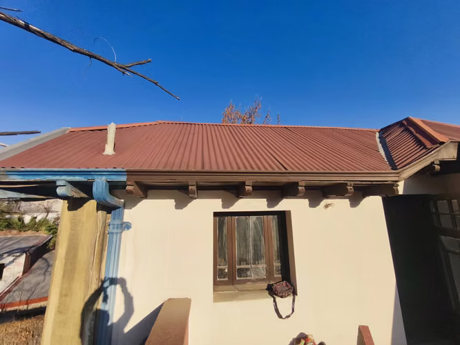 SE VENDE PROPIEDAD PARA INVERTIR BARRIO BELLAVISTA 2 PISOS