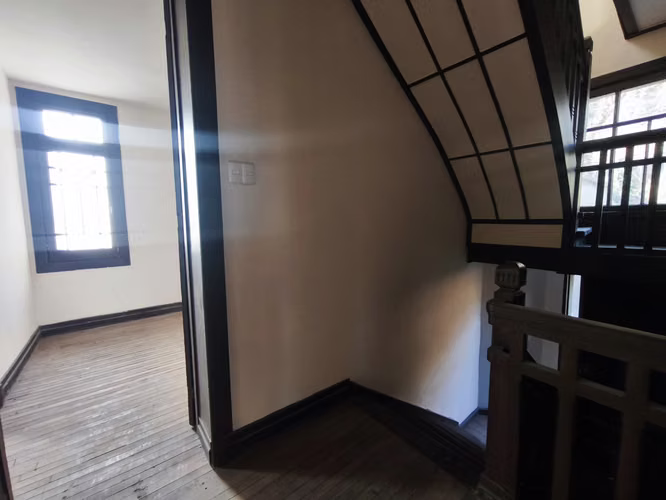 SE VENDE PROPIEDAD PARA INVERTIR BARRIO BELLAVISTA 2 PISOS
