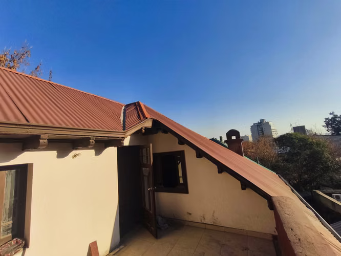 SE VENDE PROPIEDAD PARA INVERTIR BARRIO BELLAVISTA 2 PISOS