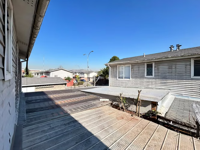 CASA FAMILIAR VENTA EN QUILICURA  3D   Y 2 B CERCA DEL METRO - Imagen 17