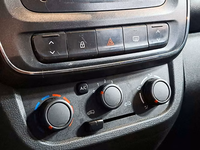 RENAULT KWID 2024