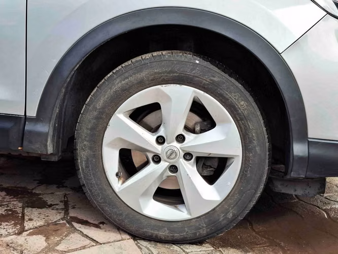 NISSAN QASHQAI 2019
