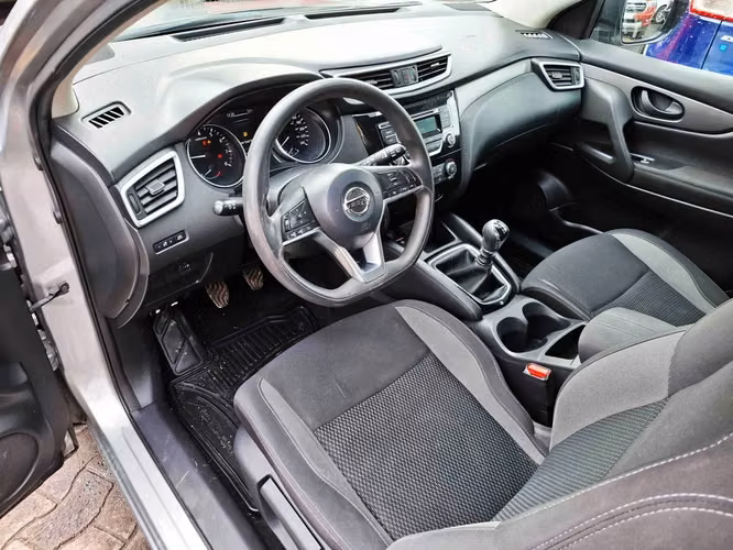 NISSAN QASHQAI 2019