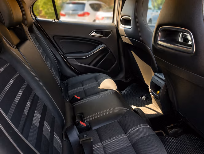 MERCEDES BENZ GLA 200 HB 1.6 - 2020 | 4354