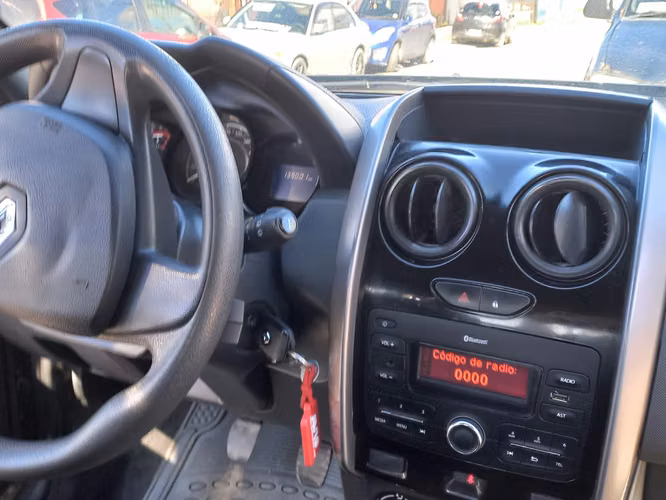 VENDO POR MUDANZA — Renault Duster Life 1.5, 2020