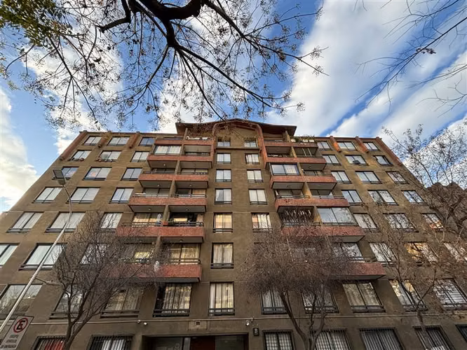 Bonito Departamento en arriendo de 2 dorm. en Santiago