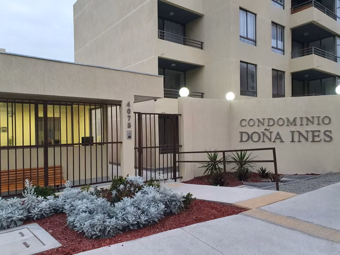 Arriendo Hermoso Departamento 4to Piso Condominio Doña Ines, sector playa