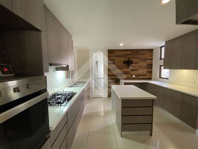 Casa en venta de 4 dorm. en Colina Chamisero - Imagen 3
