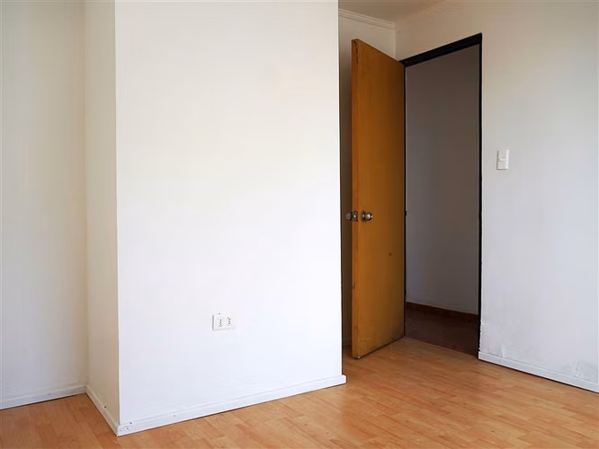 Casa en venta de 2 dorm. 1 baño 1Est 1 Bodega - QUILLOTA