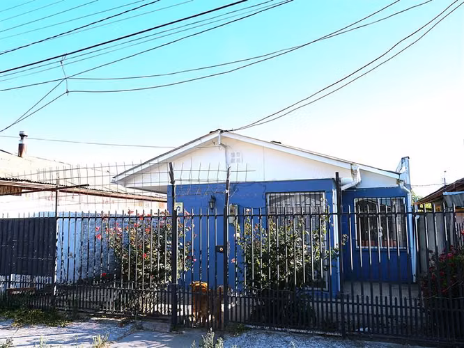 Casa en venta de 2 dorm. 1 baño 1Est 1 Bodega - QUILLOTA